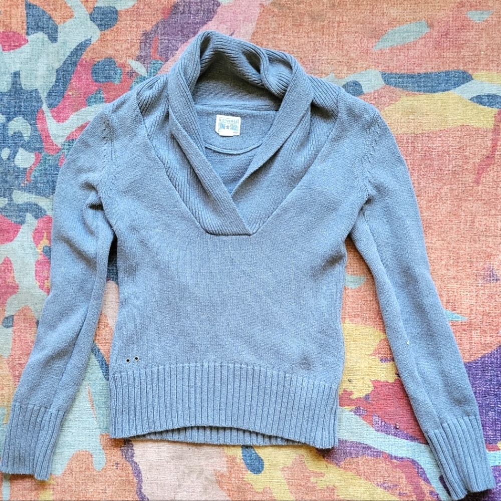 Converse Vneck Sweater XS